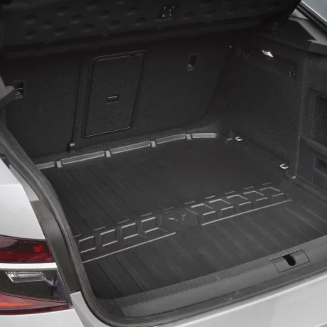 COVOR PROTECTIE PORTBAGAJ UMBRELLA PENTRU RENAULT CLIO III COMBI, CU PODEA JOASA (2005-2012)