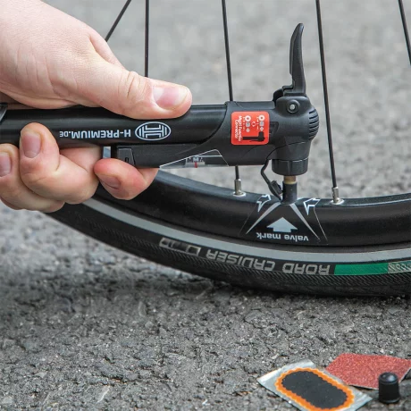 MINI POMPA MANUALA CU MANOMETRU PREMIUM PENTRU BICICLETE