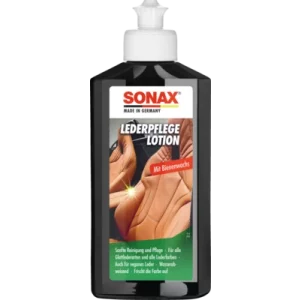 SOLUTIE PENTRU CURATAREA TAPITERIEI DIN PIELE 250 ML SONAX